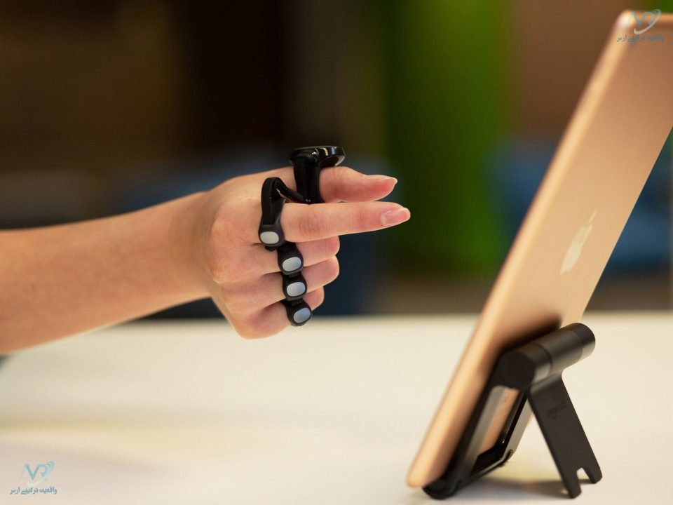 Wearable-keyboard-for-typing-in-virtual-reality-01